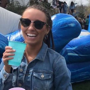 Meet your Posher, Olivia